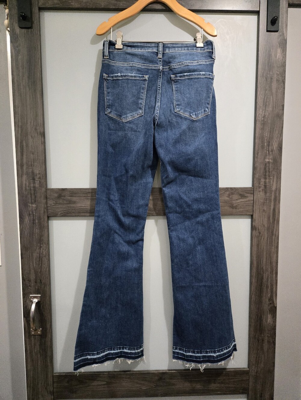 Flying Monkey Side Slit Released Hem Flare Jeans Size 28 - Picture 4 of 7